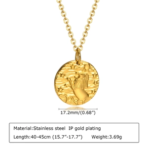 Details zur Leo-Halskette aus vergoldetem Edelstahl mit 17,2 mm Anhänger und Maßen