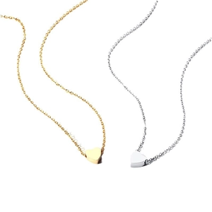 Colliers pendentifs coeur minimalistes en acier inoxydable en finitions or et argent