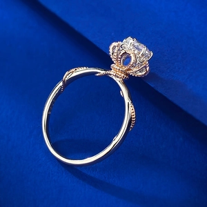 Rose gold crown ring in S925 sterling silver with round brilliant cut center stone