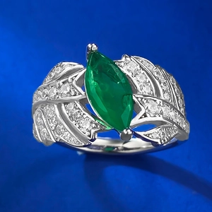 Elegant S925 silver marquise green emerald ring with sparkling leaf feather accents