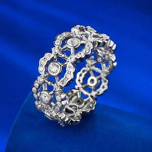 Vintage 925 Sterling Silver Hollow Lace Flower Ring For Women White Gold Plated Elegant Pave Rhinestone Finger Ring Jewelry