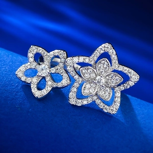 Exquisite S925 silver hollow floral ring with double-layered sparkling simulated diamonds