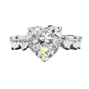 Bague de luxe en argent sterling 925 avec grand diamant cœur et pierres latérales