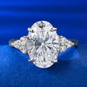 Anello in Argento Sterling 925 Con Strass a Taglio Ovale per Donna Gioielli Classici per Fidanzamento e Matrimonio