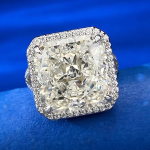 S925 sterling silver ring featuring a 13x13mm square-cut high carbon diamond in halo setting
