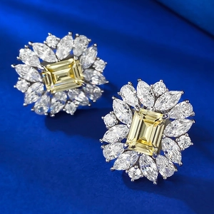 Boucles d'oreilles luxe en argent 925 avec gemmes jaunes taille émeraude et halo