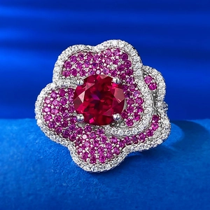 925 Sterling Silver Flower Ring Red Rhinestone Inlaid Fashion Botanical Cocktail Ring For Women Wedding Party Jewelry Gift