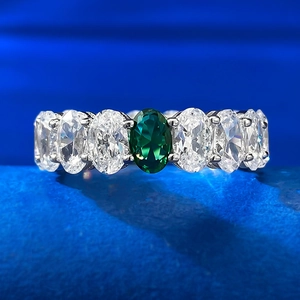 925 Sterling Silver Oval Green Zirconia Ring Women Luxurious Rhinestone Pave Finger Ring Retro High Quality Fashion Jewelry Finger Band Gift