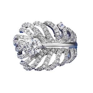 Bague feuille en argent S925 élégante avec micro-pavage de diamants et pierre centrale