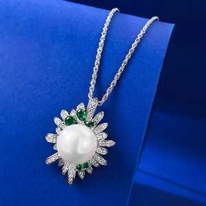 925 Sterling Silver White Artificial Pearl Pendant Necklace Luxury Sunflower Flower Design With Green White Zirconia For Women Jewelry