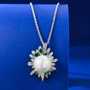 S925 silver necklace with 12mm white pearl pendant and emerald stones in flower shape