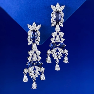 Boucles d'oreilles pendantes en argent S925 avec cristaux bleus ovales et pampilles