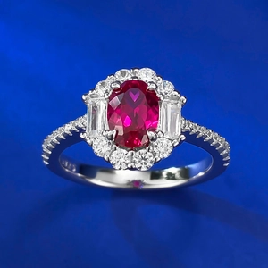 Luxurious S925 sterling silver ring with oval red gemstone and surrounding diamonds