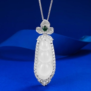 Collana con Pendente a Baccello di Pisello in Argento Sterling 925 con Calcedonio Bianco Strass Verde Gioielli Eleganti per Donna