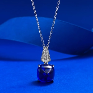 Collier Pendentif en Argent Sterling 925 avec Pierre Taille Coussin Bleu Royal pour Femme Élégante Chaîne de Clavicule Sertie de Strass