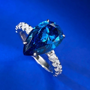 Elegante anello in argento S925 con zaffiro blu reale 9x14mm a taglio pera