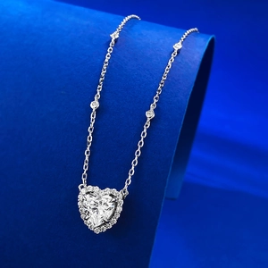 Collier Pendentif Cœur en Argent Sterling S925 pour Femme Élégant Halo Strass Bijoux Scintillants Cadeau d'Anniversaire Romantique