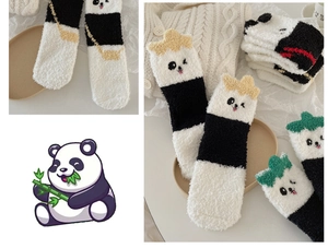 Détail de chaussettes panda en polaire corail avec couronne 3D et texture hivernale