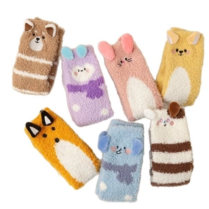 Chaussettes épaisses en polaire corail avec broderies d'animaux mignons et texture douce