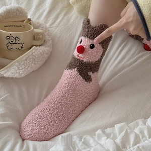 Pink coral fleece socks with 3D cartoon beaver design for autumn and winter warmth