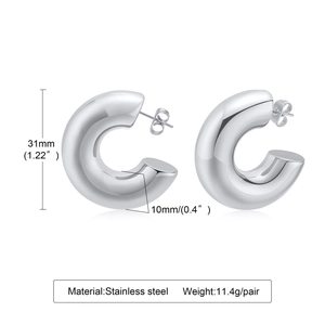 Boucles d'oreilles créoles C en acier inoxydable poli, hauteur 31 mm et épaisseur 10 mm