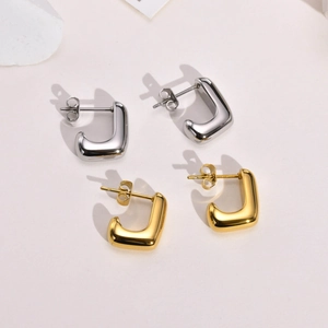 Boucles d'Oreilles Clous Forme J Géométriques en Acier Inoxydable Minimaliste Poli Or Argent Bijoux de Mode pour Femmes