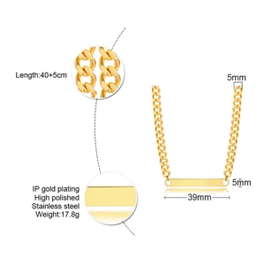 Polished 18K gold-plated stainless steel bar necklace with Cuban chain details