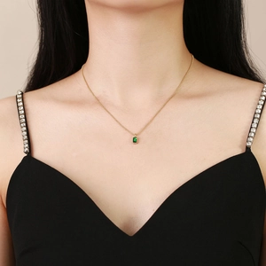 Gold Plated Stainless Steel Emerald Green Zirconia Pendant Necklace For Women Elegant Rectangle Cut Fashion Jewelry Gift