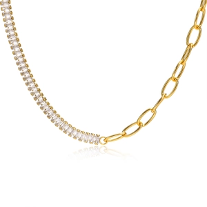 Collana placcata oro 18K con chiusura OT, zirconi giuntati e maglie a graffetta