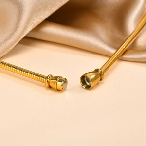 Chic gold stainless steel magnetic choker necklace with flexible curved tube design
