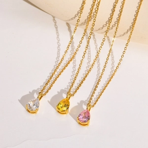 Collier Pendentif Goutte d'Eau en Acier Inoxydable pour Femme Plaqué Or Zirconia Taille Poire Bijoux de Mode Élégants
