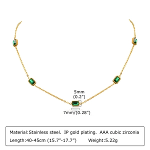 Detail view of emerald zirconia necklace with 40-45cm length and 5.22g weight