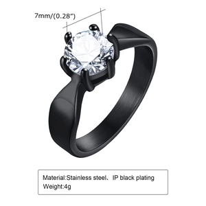 Zircone rotondo 7mm su anello in acciaio inossidabile placcato nero IP dettaglio 4g