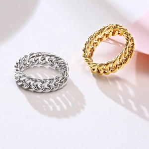 Bague Chaîne Maillon Cubain en Acier Inoxydable Tendance pour Femme Bague Géométrique Polie Bijoux Punk
