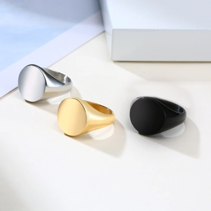 Minimalist Stainless Steel Signet Ring For Women High Polished Flat Round Surface IP Gold Plated Wide Band Fashion Jewelry