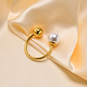 Bague Ajustable En Acier Inoxydable Plaque Or Pour Femme Avec Künstliche Perle Et Boule Metallique Style Minimaliste