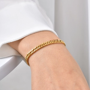 Bracelet minimaliste pour femme à maille gourmette dorée en acier inoxydable poli