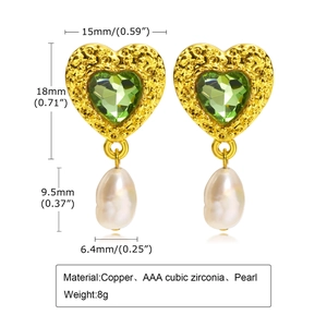 Tableau des tailles pour boucles d'oreilles cœur en zircon vert et perles en or