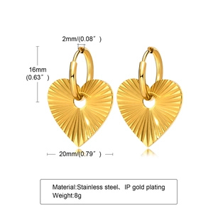 Polished gold stainless steel heart earrings with radial texture and dimensions