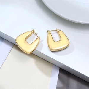 Boucles d'oreilles minimalistes en acier inoxydable doré en forme de U poli brillant