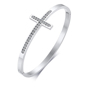 Bracelet jonc croix en acier inoxydable argenté avec incrustations de cristaux brillants