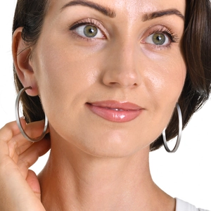 Boucles d'oreilles créoles classiques en acier inoxydable argenté au fini mat