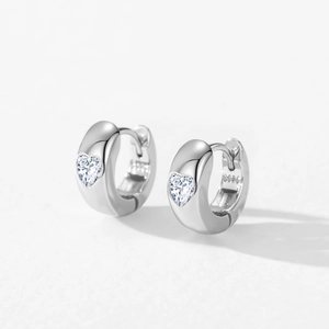 Boucles d'oreilles créoles en argent 925 avec zircons transparents en forme de cœur