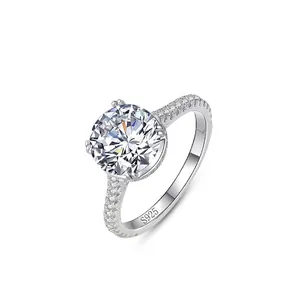Luxury 925 Sterling Silver Round Brilliant Cut Zirconia Engagement Ring Four-Prong Inlaid Classic Silver Color Ring For Women Jewelry Gift