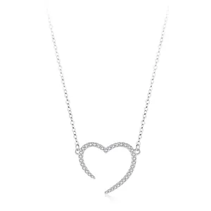 Collier Pendentif Cœur Romantique en Argent Sterling 925 pour Femme Micro Incrusté de Zirconia Élégant Chaîne de Clavicule Bijoux Cadeau