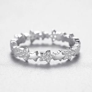 Elegant S925 sterling silver star-shaped ring with alternating micro-pave diamond accents