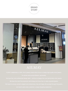 Présentation de la boutique AILMAY pour bijoux en argent 925 et vitrine intérieure
