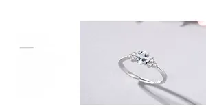 Detail of S925 silver ring featuring a square zircon setting and three-layer polishing