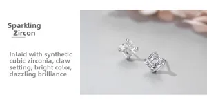 Dettaglio degli orecchini a lobo quadrati in zircone cubico e argento S925 con griffe
