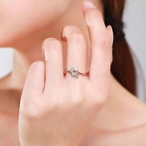 Bague éventail en argent S925 avec motif cœur évidé et cristaux étincelants pour femmes